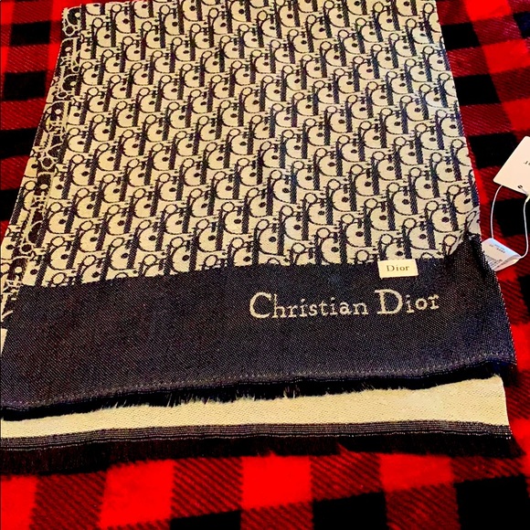 Christian Dior Scarf - Picture 1 of 3